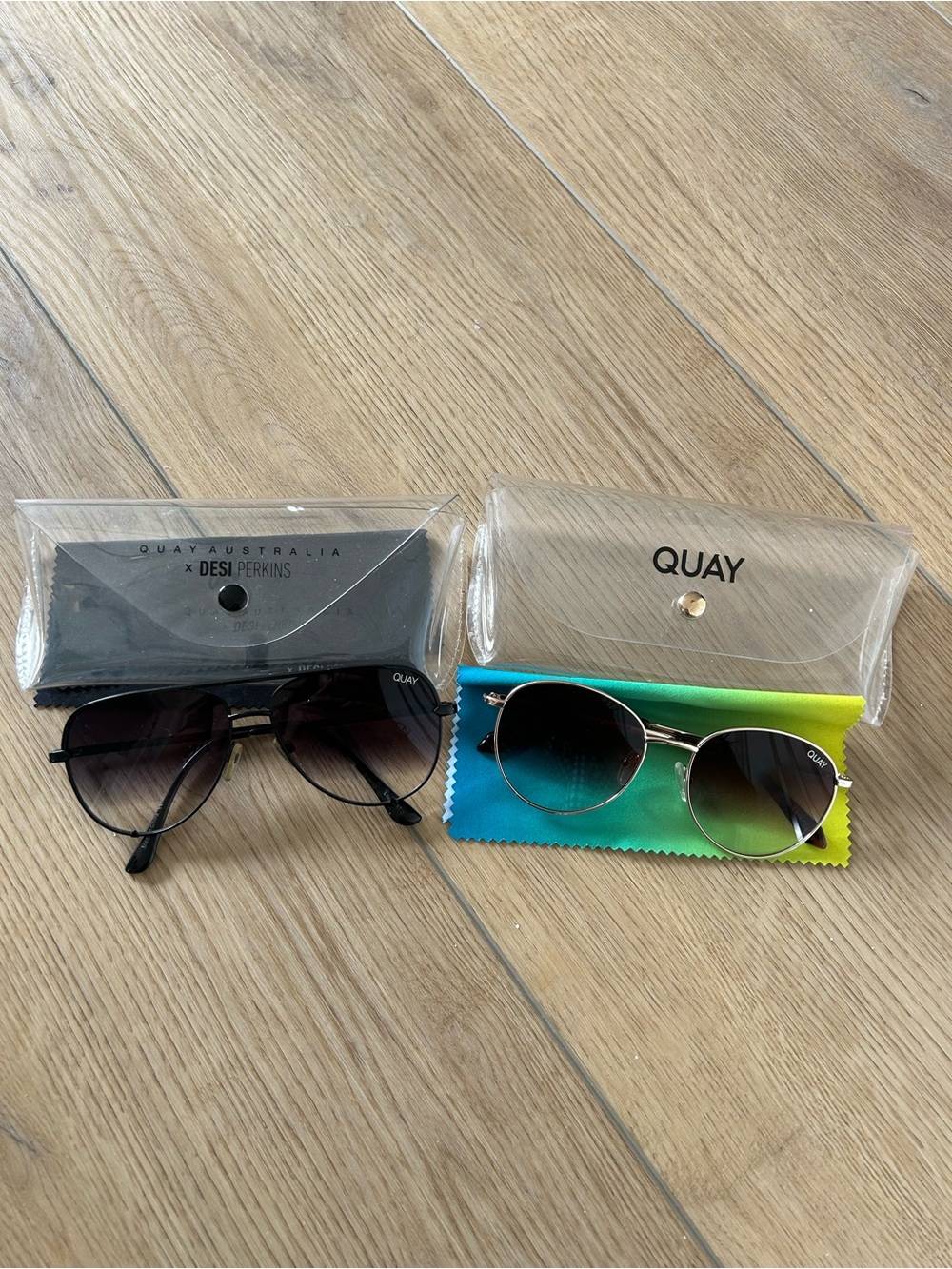 Quay Australia Bundle, mini High Key and Loop Me In sunglasses